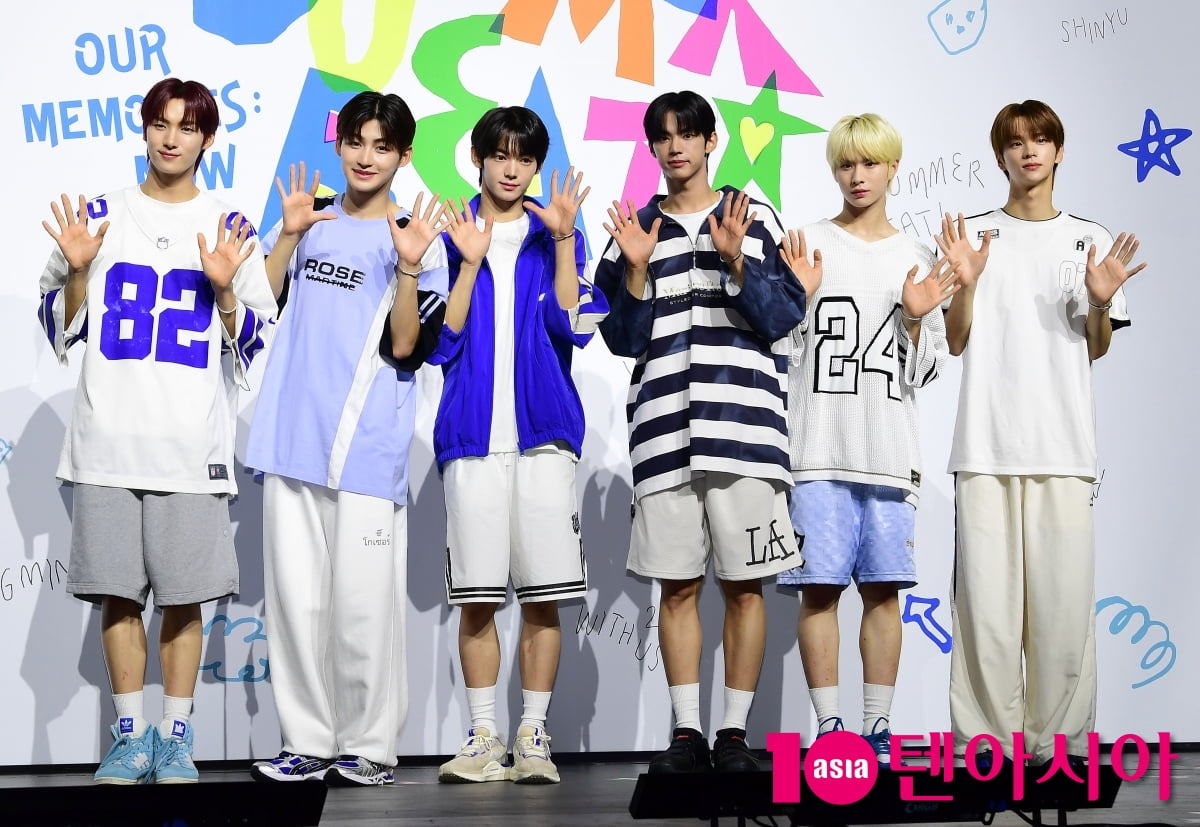 투어스, 미니 2집 ‘SUMMER BEAT!’로 컴백[TEN포토]