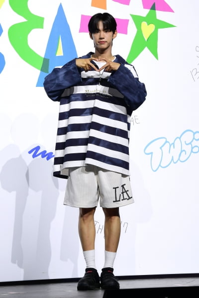투어스 도훈, 시원한 반바지 패션[TEN포토]