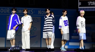 투어스, 여름방학에 우리와 함께[TEN포토]