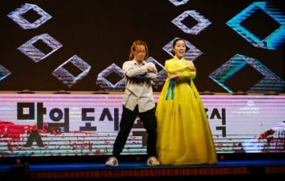 팝핀현준, 이혼설·불륜설에 뿔났다 "유튜버 고소 방법 알려달라, 다 X소리" [전문]