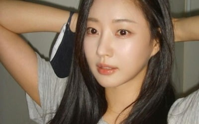 '46세' 김사랑, 20대 뺨치는 동안 미모
