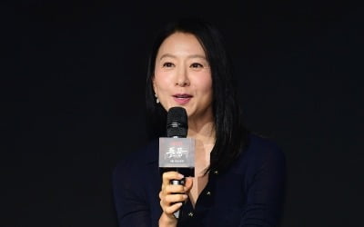 김희애, 정치물만 세 번째…"'돌풍'은 설계자 아닌 찐 정치인"