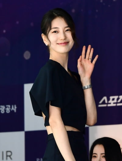 수지, 이 미소에 빠져든다[TEN포토]