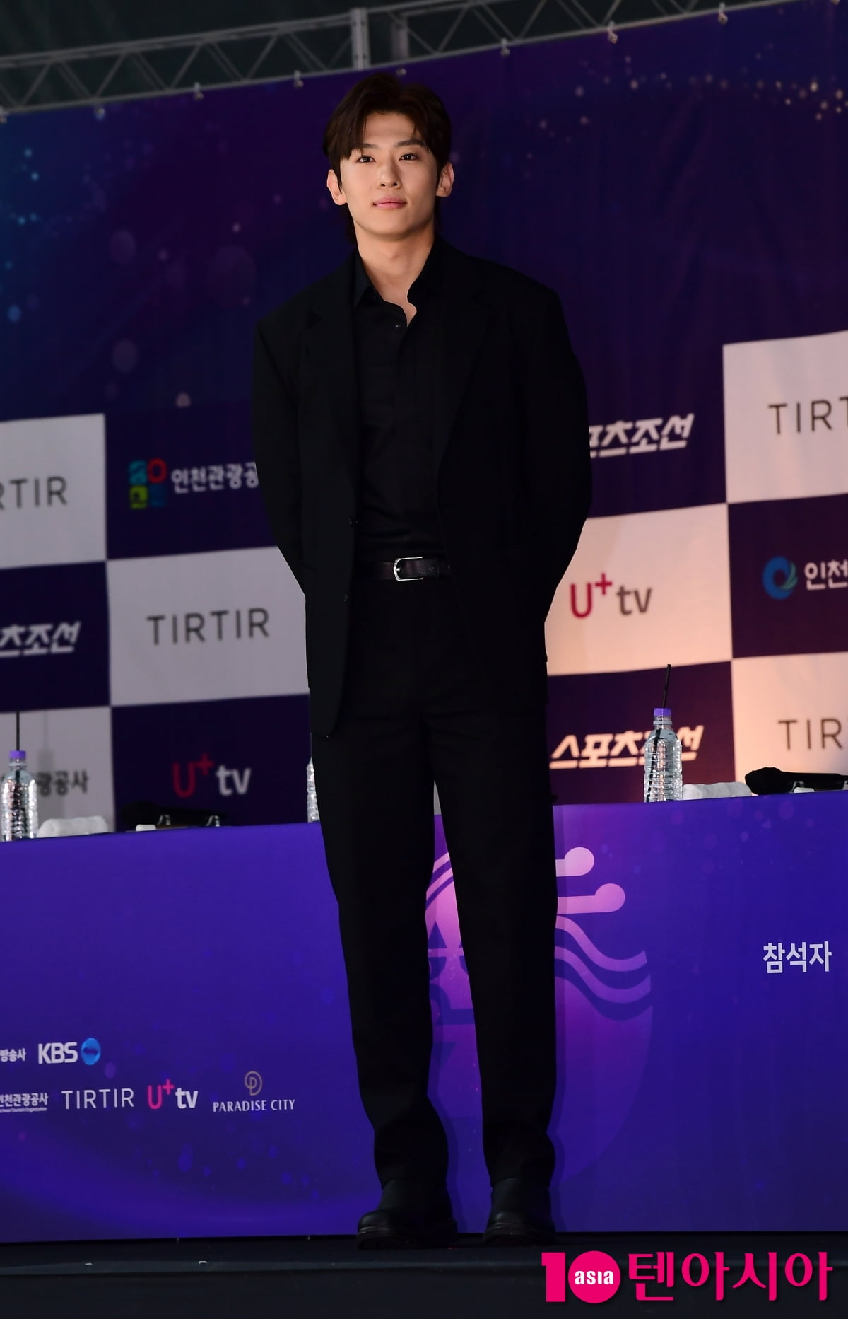 덱스, 감독님이 원하면 삭발가능[TEN포토]
