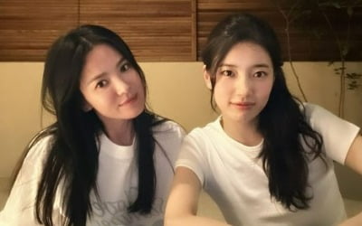 송혜교·수지, 13살 차이 실감 안 나네…예쁜 애 옆에 예쁜 애