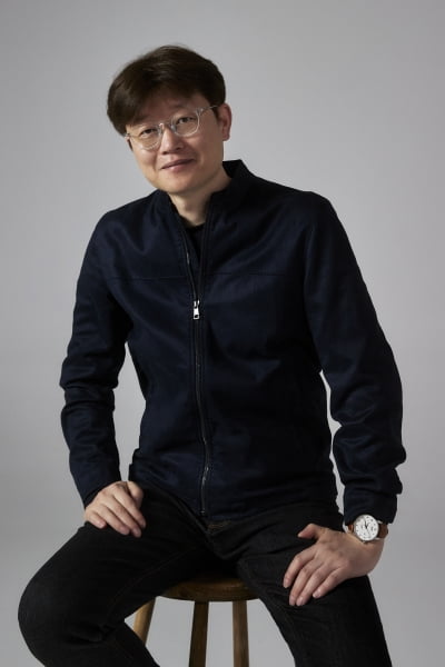'400억 대작' 신연식 감독 "시대물 돈 많이 들어서 피하고 싶다" [인터뷰③]