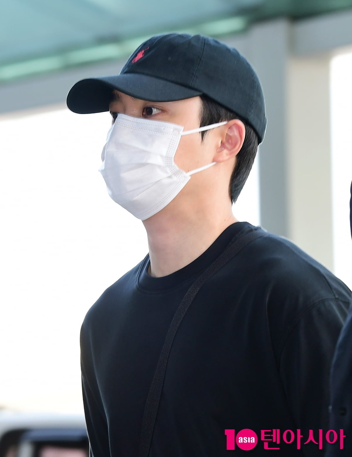 도경수, 화보같은 출국길...너무 시크했나[TEN포토+]