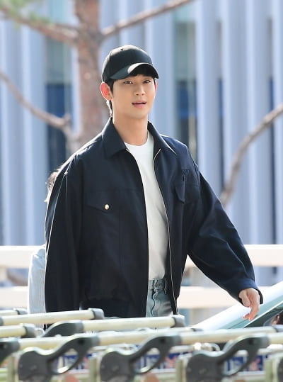 김수현, 마닐라로 아시아투어 떠나요[TEN포토]