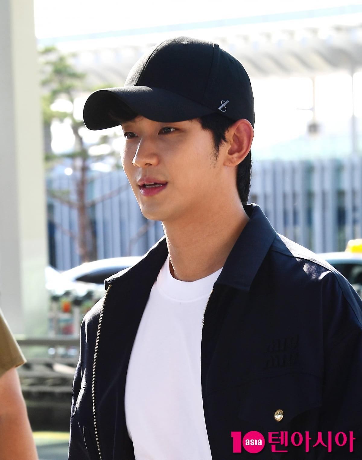 김수현, 여심을 흔드는 미소...설레임 가득한 눈빛[TEN포토+]
