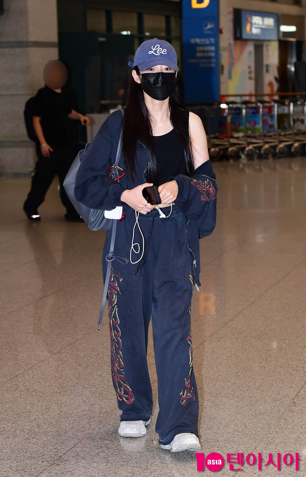 노윤서, 어깨를 시원하게 드러내고[TEN포토]