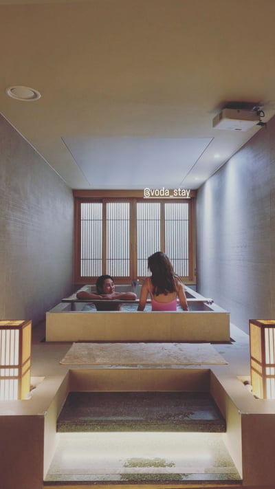 Jeong Tae-woo ♥ Jang In-hee, pool villa date