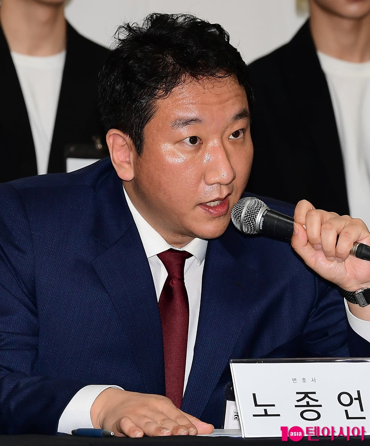 허웅 전 여친 변호인 "결혼 언급, 진정성 제로…업소녀 아닌 미대 대학원생" [직격인터뷰]