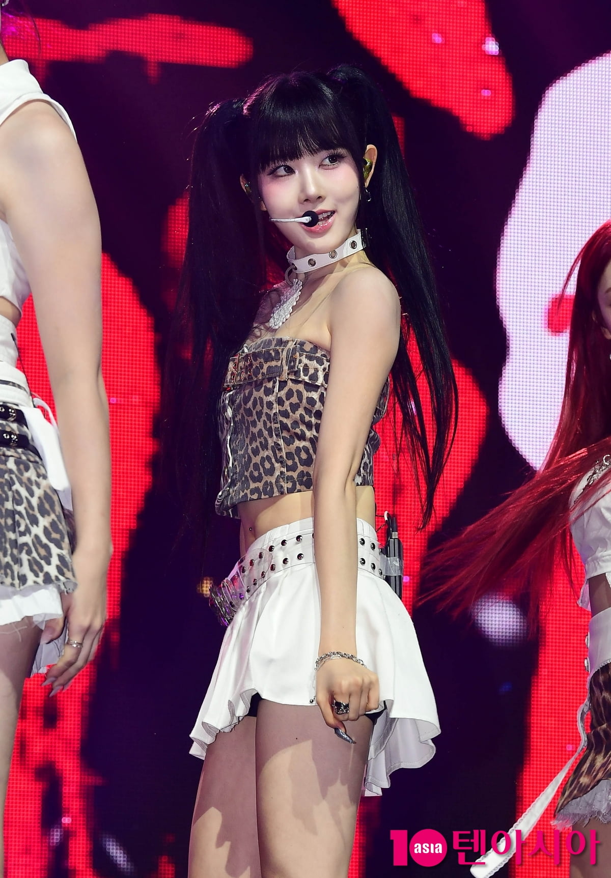 스테이씨 시은, 감출 수 없는 복근[TEN포토]