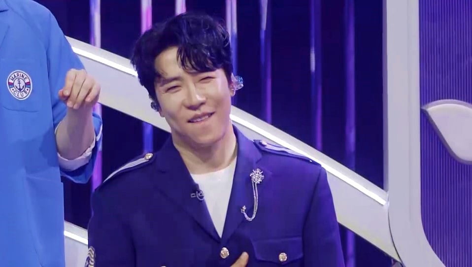 에녹, "제 가슴골 나왔어요" 울분('불타는 장미단2')