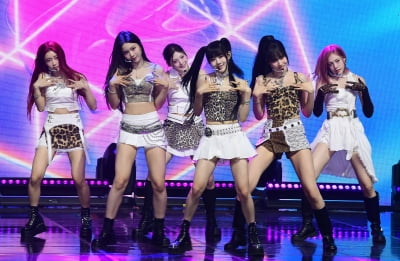 스테이씨, 무대는 신나[TEN포토]