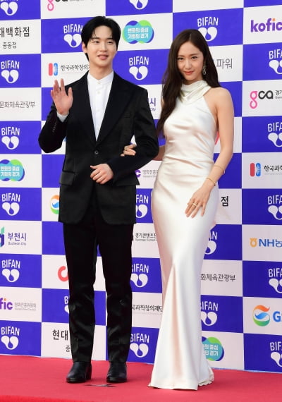 장동윤-정수정, 부천국제영화제 개막식 2MC[TEN포토]