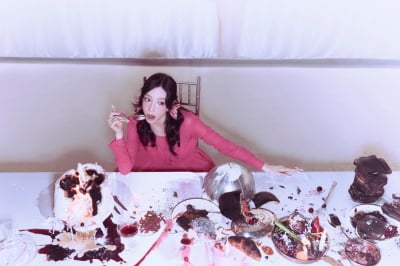 태연, 'Heaven' 오늘(8일) 발매…맛있는 음식도 사랑도 '천국'