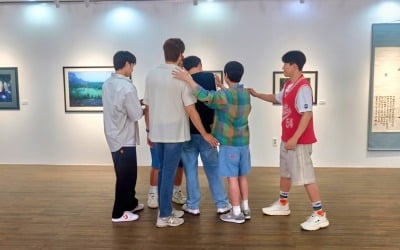 '1박2일' 연정훈→나인우, 마지막 촬영 마쳤다…폭풍 오열 현장 공개[TEN이슈]