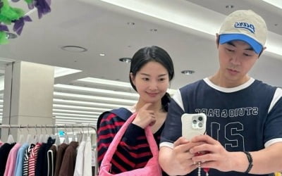 ♥전진 속옷 입혀준다더니…류이서, 20대 같은 미모 뽐내며 폭풍 쇼핑