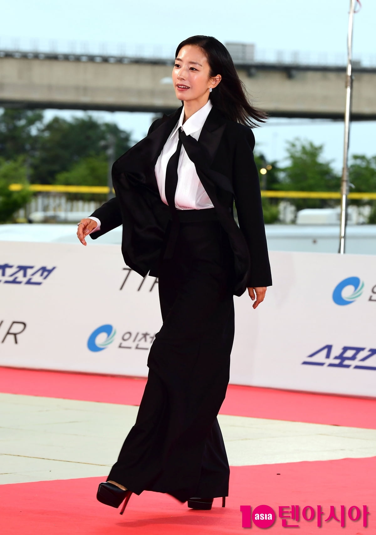 곽선영, 걸크러쉬 넘치는 발걸음[TEN포토]