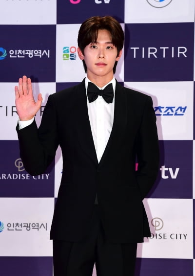 이시우, 레드카펫 밟은 아산백호[TEN포토]