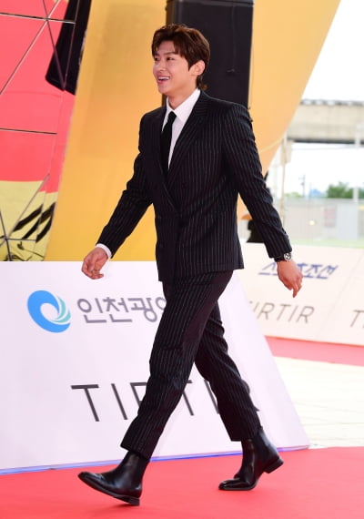 덱스, 상남자의 미소[TEN포토]