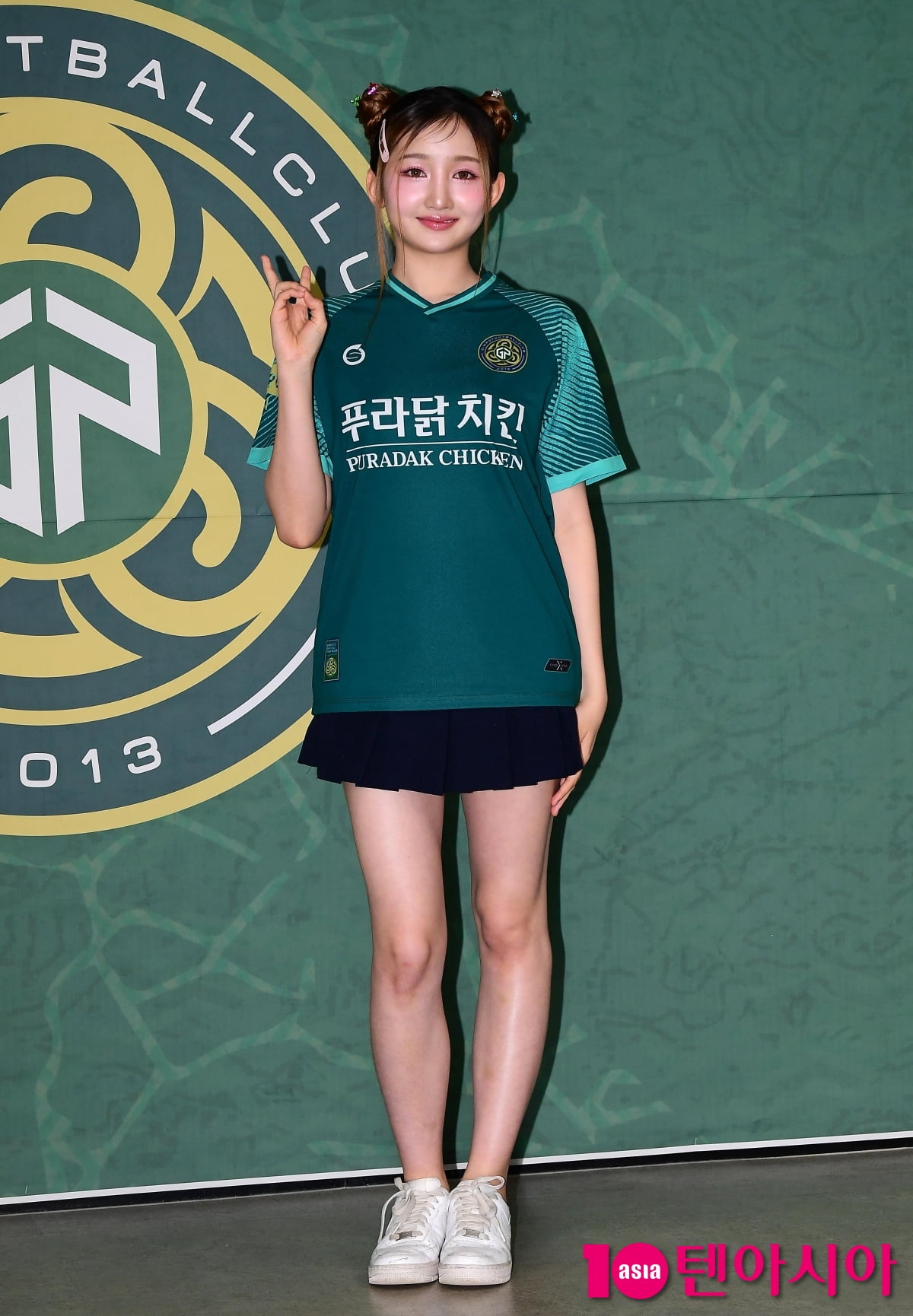 버스터즈 민지, 사랑스러운 눈맞춤[TEN포토]