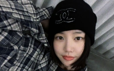 이유비, 갈수록 견미리 닮아가네…C사 모자 쓰고 꾸안꾸 럭셔리