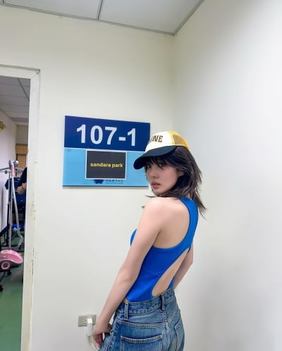 컴백 앞둔 '38kg' 산다라박, 얼마나 말랐길래…수영복이 헐렁