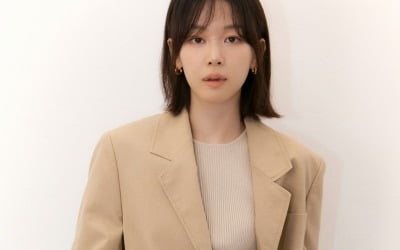 Lee Joo-myeong, "I really like Jo Jung-seok... my ideal type and role model."
