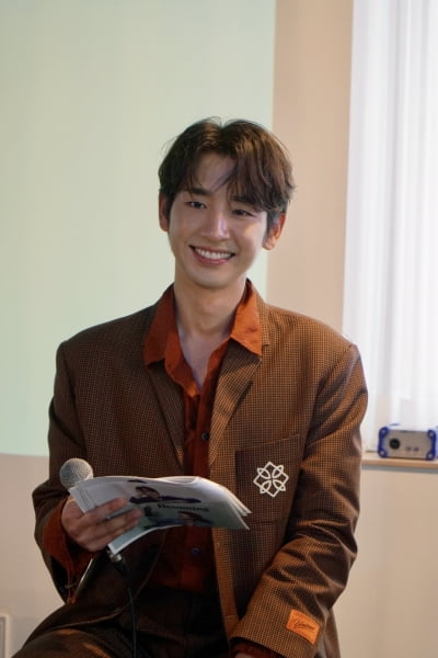이젠 송지호 업고 튀어…생애 첫 팬미팅 성료 "영원히 잊지 못할 것"