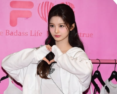 엔믹스 설윤, 각도 무시한 이쁨[TEN포토]