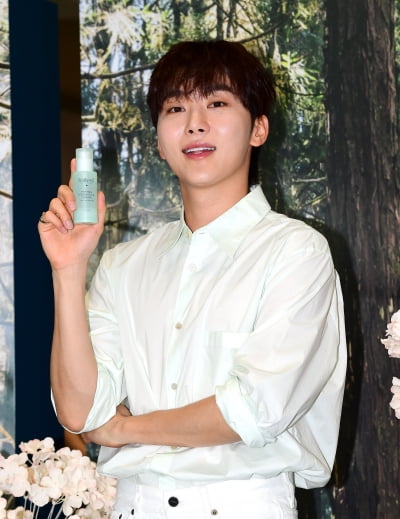 세븐틴 승관, 백옥 같은 피부[TEN포토]