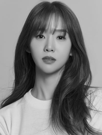 이지민, 韓 최초 럭비 드라마 캐스팅…한양체고 보건교사役