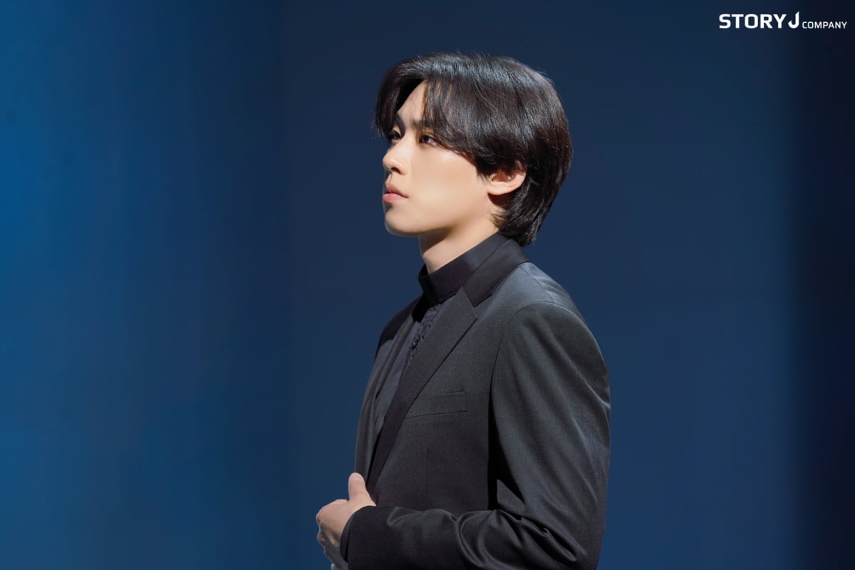 '노 웨이 아웃' 김성철, 경건한 목사님의 눈빛