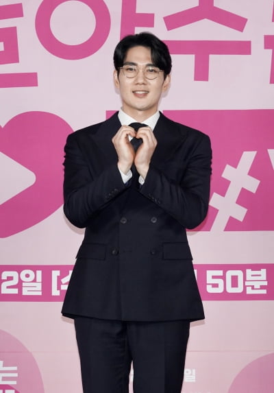 オム・テグ、4週連続出演者話題性1位