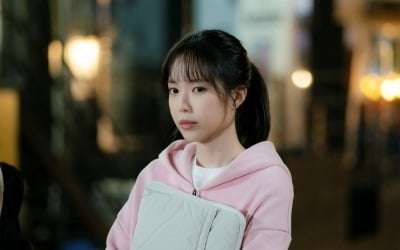 "18살에 부모님 이혼"…손나은, 금수저 아닌 소녀가장이었다 ('가족X멜로')