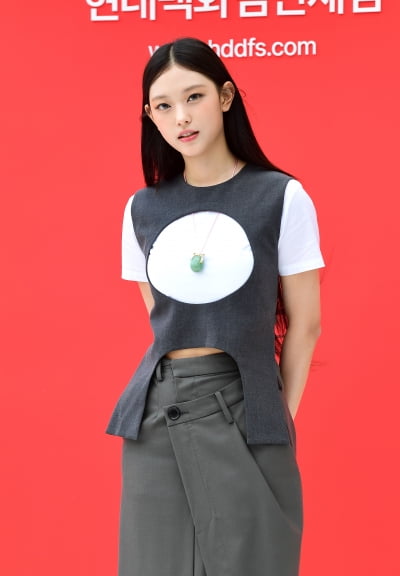 뉴진스 해린, 설레는 눈맞춤[TEN포토]