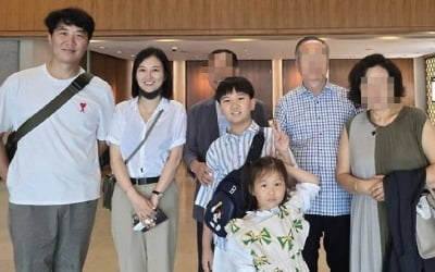 '도경완♥' 장윤정, 120억 펜트하우스 며느리는 다르네…시모 칠순 '고급호텔'서 플렉스