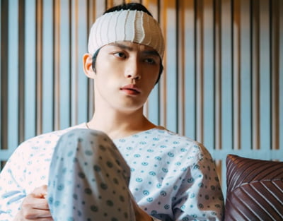 김재중, 뇌 수술 후 기억 잃었다…깨어나자마자 의사에 스킨십 ('나쁜 기억 지우개')