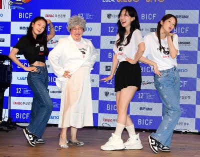 김승혜-김나희-박소영-김영희, 미모로 뽐은 부코페 홍보단[TEN포토]
