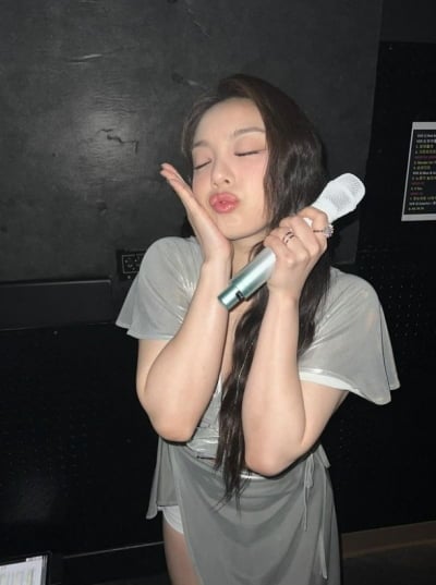 '♥최시훈과 열애' 에일리, 다 비치는 무대 의상에 드러난 '과감한 볼륨'