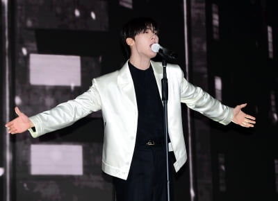 아스트로 윤산하, 노래하는 내 목소리가 좋아[TEN포토]