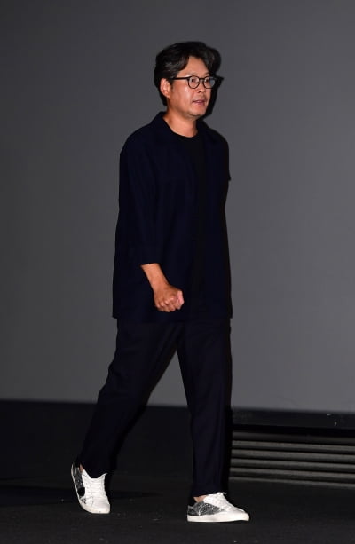 유재명, 카리스마 넘치는 입장[TEN포토]