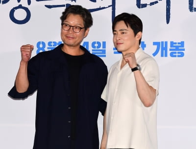유재명-조정석, 연기파 배우들이 뭉쳤다[TEN포토]