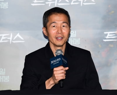 정이삭 감독, 한국에서 새로운 영화 인사드려요[TEN포토]