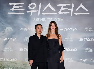 정이삭 감독-데이지 에드가 존스, 영화 '트위스터스' 홍보차 내한[TEN포토]