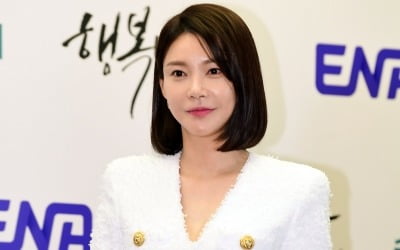 Cha Ye-ryun returns as beauty program MC after 7 years