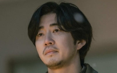 Yoon Kye-sang starts lodging business