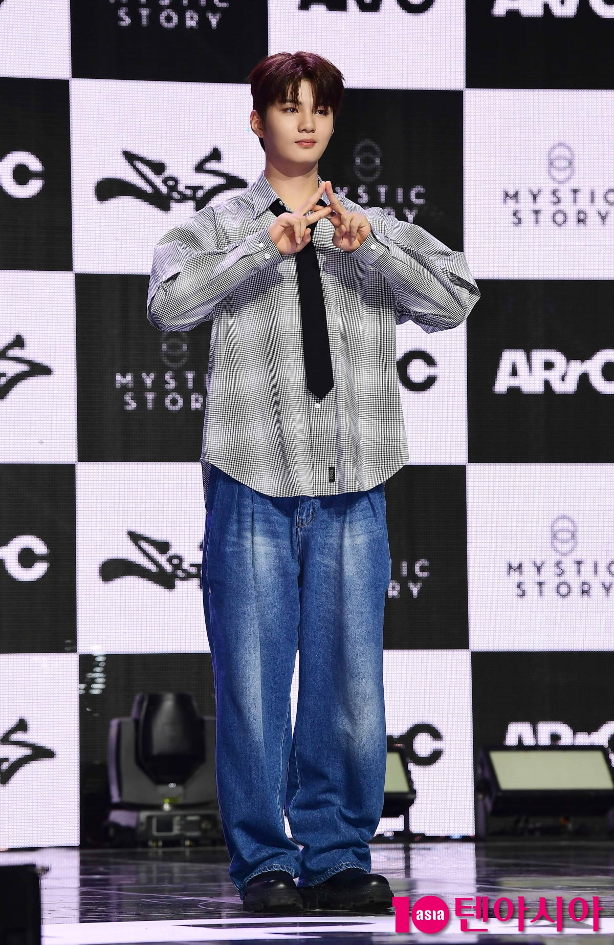 아크 도하, 최장신 막내[TEN포토]